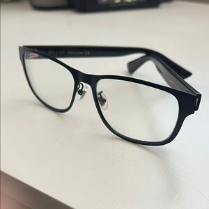 Gucci black frame eyeglasses great condition GG0007OZ prescription men or women
